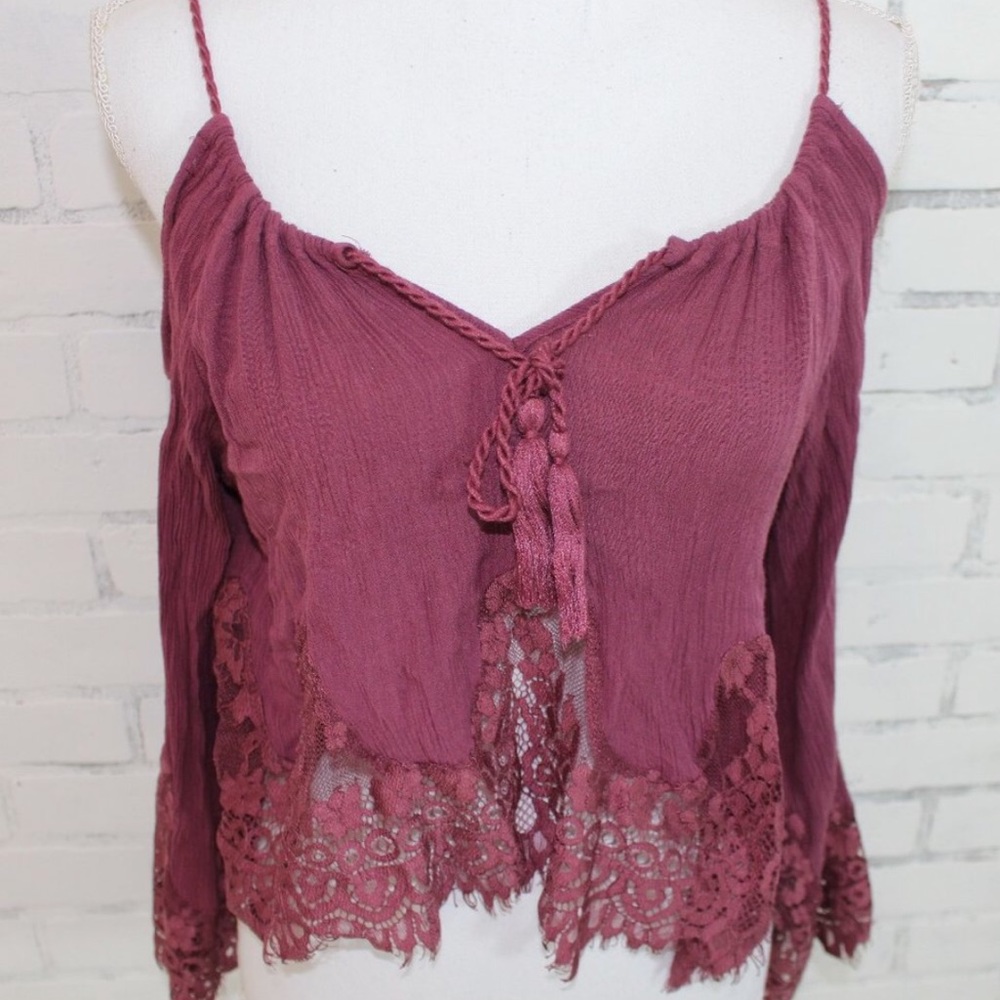 LA Hearts Lace Flowy Top